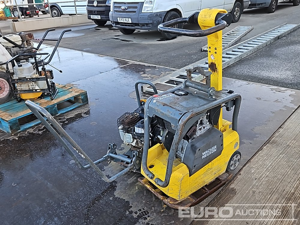 Wacker Neuson Diesel Compaction Plate, Petrol Compaction Plate - Asphalt machine: picture 1 Wacker Neuson Diesel Compaction Plate, Petrol Compaction Plate - Asphalt machine: picture 1