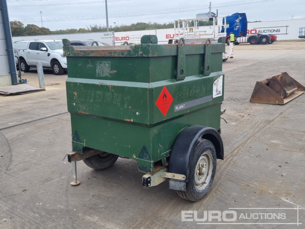 Western Single Axle 959 Litre Bunded Fuel Bowser, Manual Pump - Storage tank: picture 5 Western Single Axle 959 Litre Bunded Fuel Bowser, Manual Pump - Storage tank: picture 5