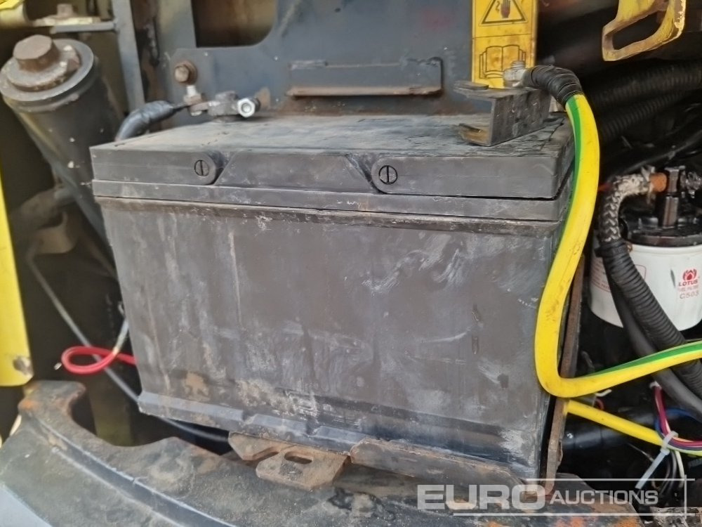 Mini excavator Yanmar Vi055-5B: picture 37