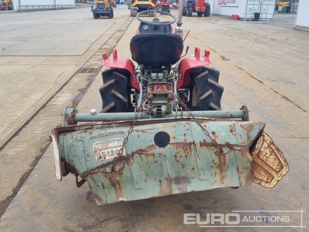 Yanmar YM1401 - Compact tractor: picture 4 Yanmar YM1401 - Compact tractor: picture 4