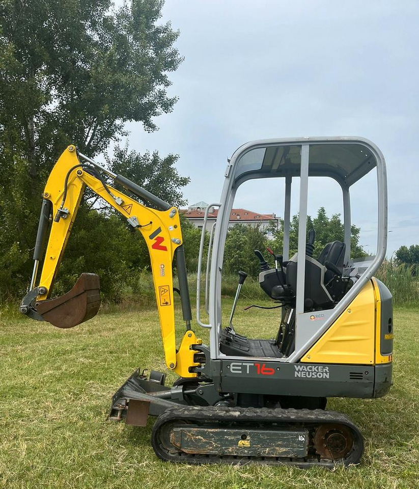 Miniescavatore usato Wacker Neuson ET 16 MTR - Mini excavator: picture 1 Miniescavatore usato Wacker Neuson ET 16 MTR - Mini excavator: picture 1