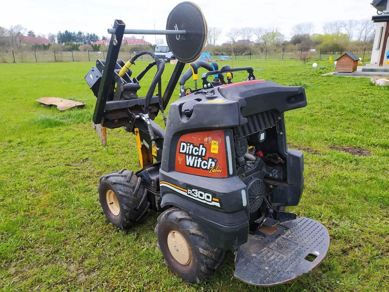 Ditch-Witch Zahn R300 - Trencher: picture 2 Ditch-Witch Zahn R300 - Trencher: picture 2