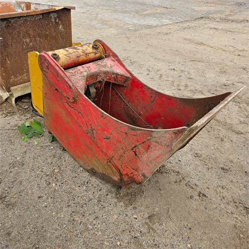 ABC 40 cm - Excavator bucket: picture 1 ABC 40 cm - Excavator bucket: picture 1