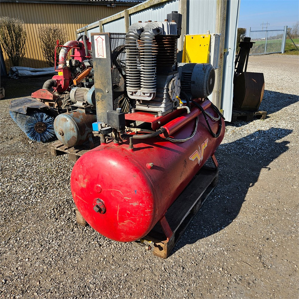 ABC Unknown - Air compressor: picture 2 ABC Unknown - Air compressor: picture 2