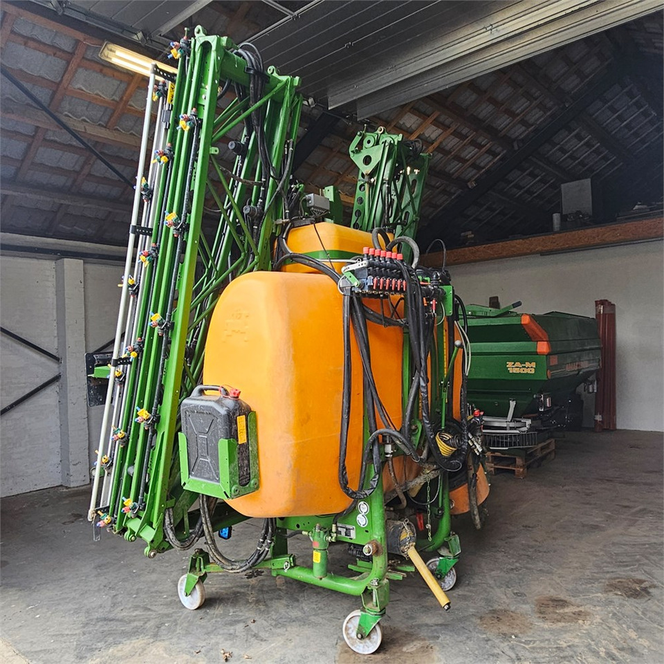Amazone UF1200 - Sprayer: picture 1 Amazone UF1200 - Sprayer: picture 1