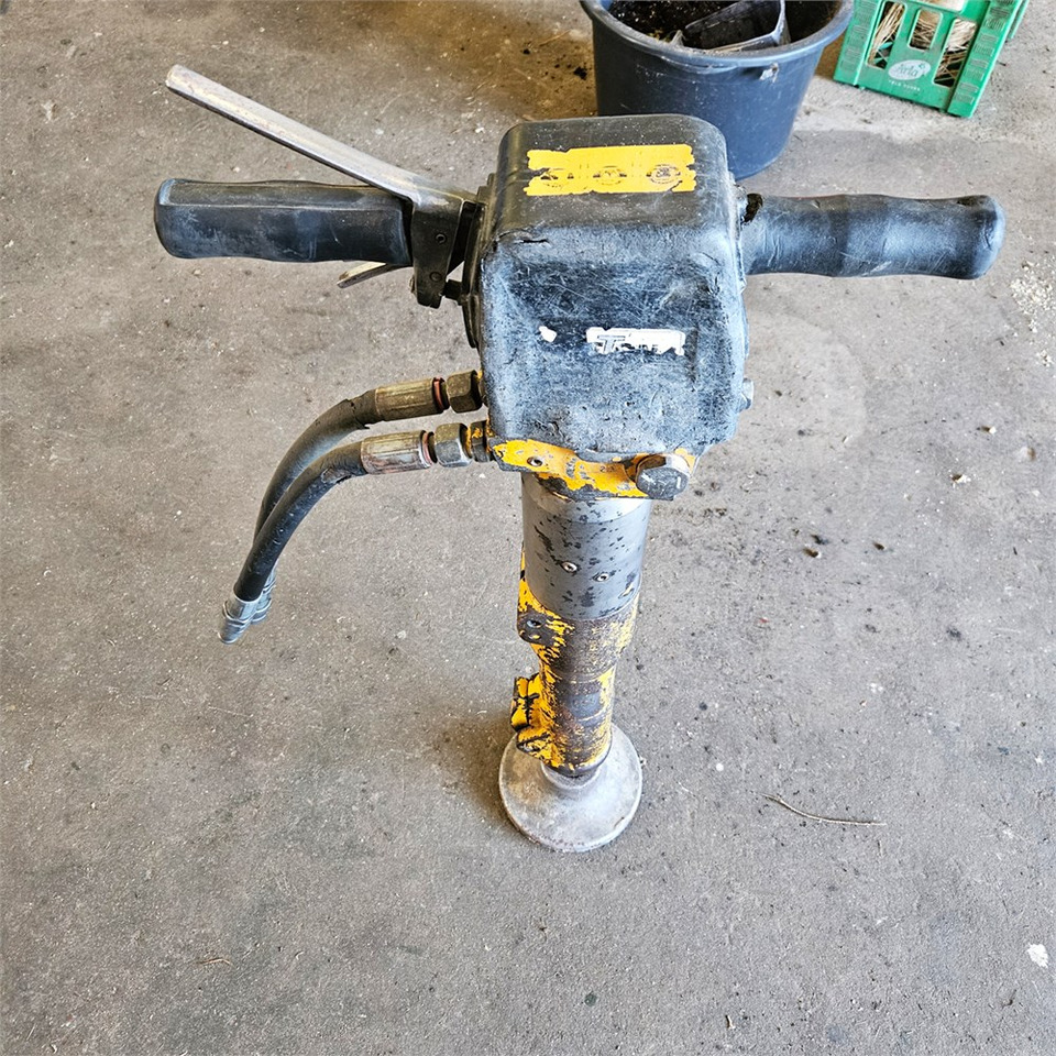 Atlas Copco LP 13-30 P - Construction equipment: picture 1 Atlas Copco LP 13-30 P - Construction equipment: picture 1