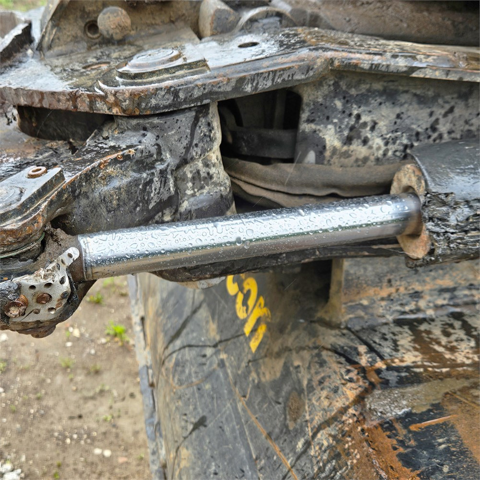 Crawler excavator Case CX250 D: picture 25