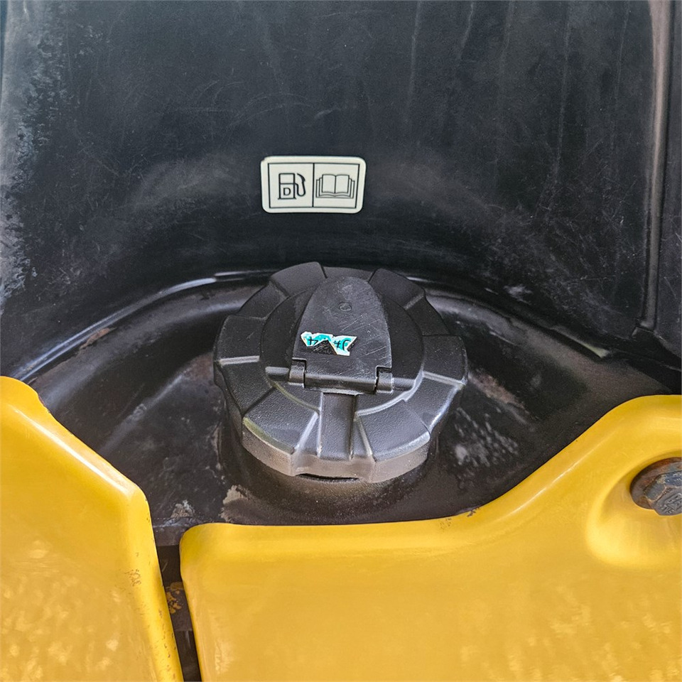 Caterpillar 301.8 on lease Caterpillar 301.8: picture 37 Caterpillar 301.8 on lease Caterpillar 301.8: picture 37