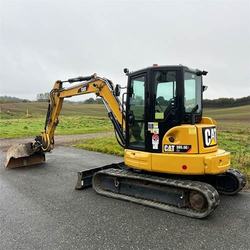 Caterpillar 305.5E 2 CR - Mini excavator: picture 1 Caterpillar 305.5E 2 CR - Mini excavator: picture 1