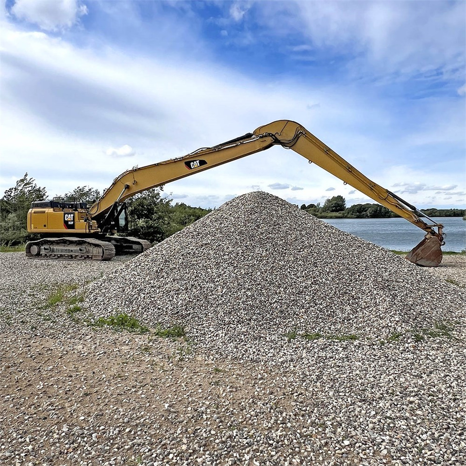 Crawler excavator Caterpillar 352 F LRE: picture 13