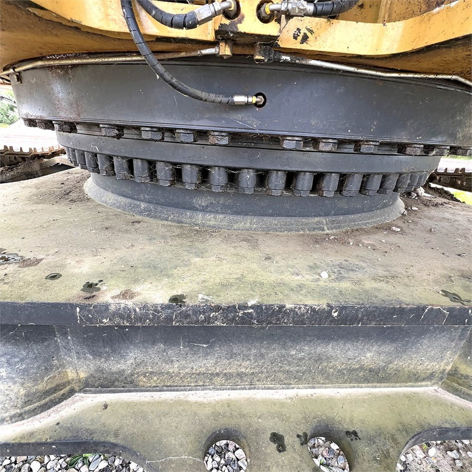 Crawler excavator Caterpillar 352 F LRE: picture 46
