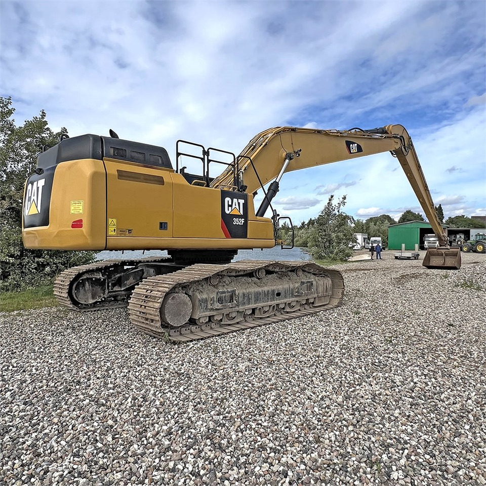Crawler excavator Caterpillar 352 F LRE: picture 10