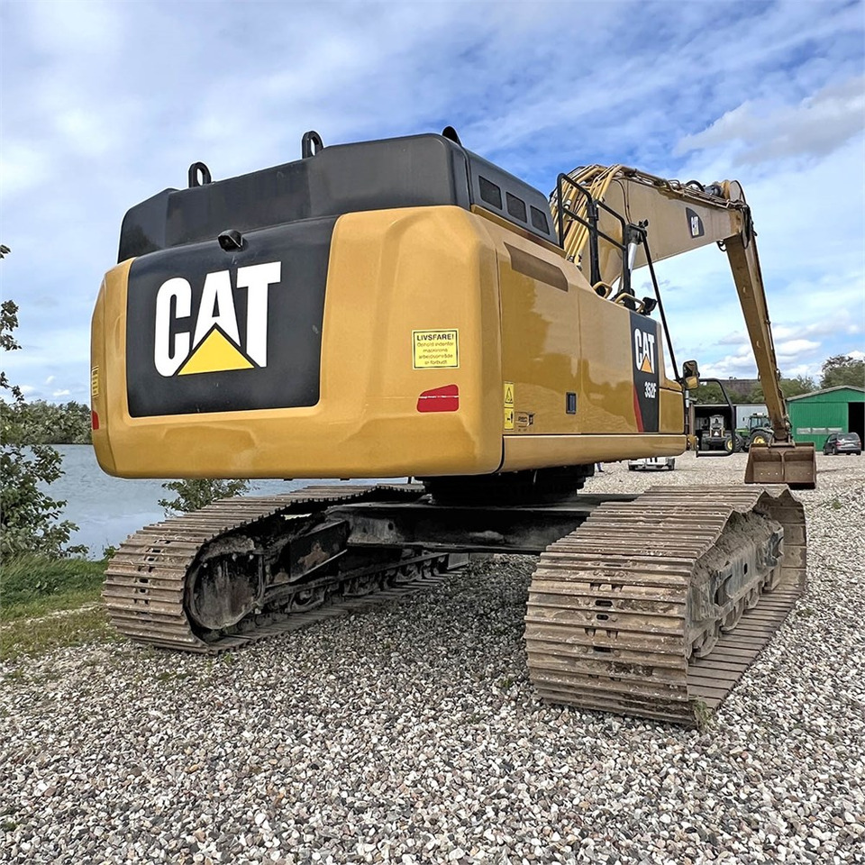 Crawler excavator Caterpillar 352 F LRE: picture 9
