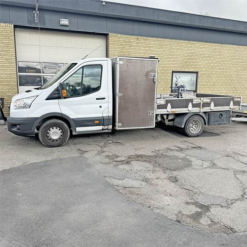 Ford Transit 2.2 TDCi (155HK) Chassis RWD Man - Dropside/ Flatbed truck: picture 2 Ford Transit 2.2 TDCi (155HK) Chassis RWD Man - Dropside/ Flatbed truck: picture 2