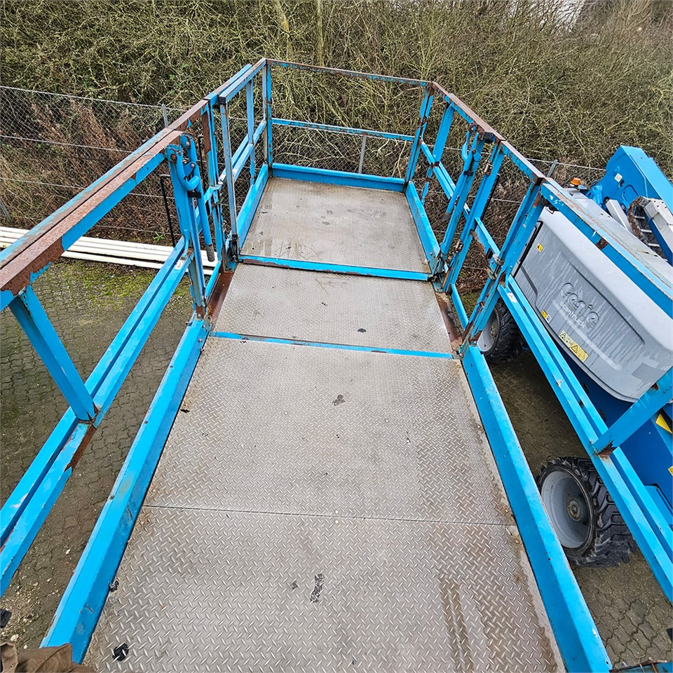 Scissor lift Genie GS-5390: picture 9