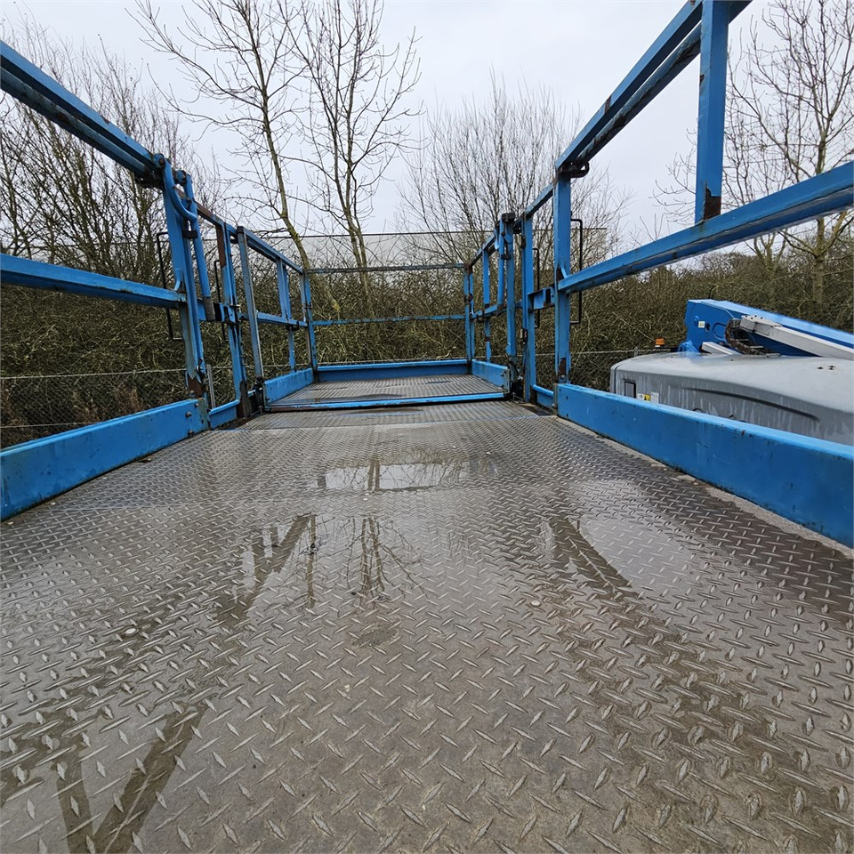 Scissor lift Genie GS-5390: picture 24