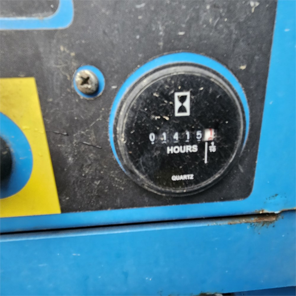 Scissor lift Genie GS-5390: picture 29