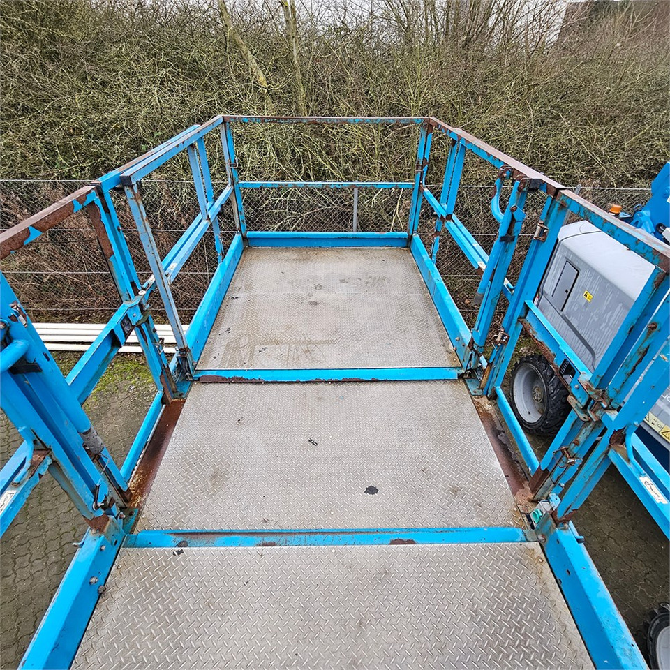 Scissor lift Genie GS-5390: picture 8