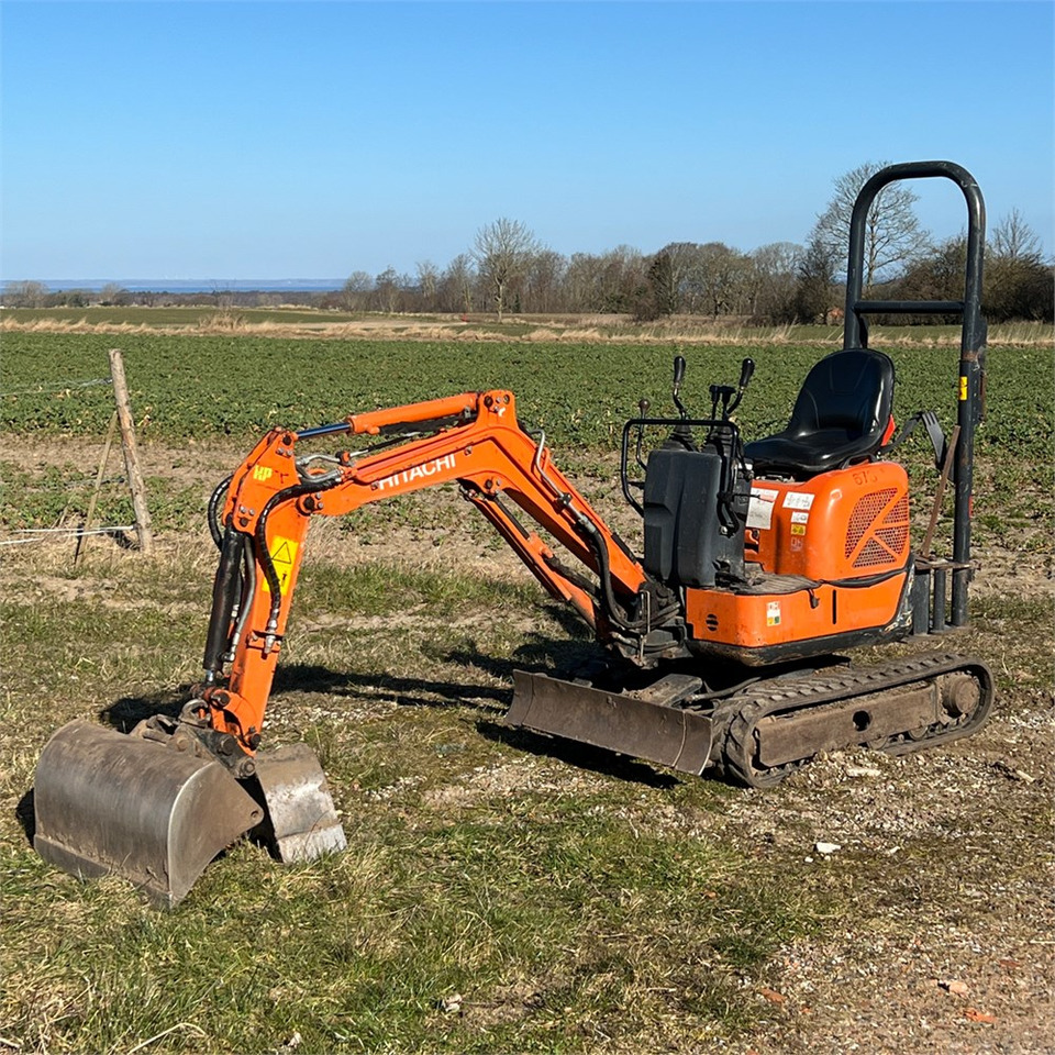 Hitachi ZX10U-2 - Mini excavator: picture 3 Hitachi ZX10U-2 - Mini excavator: picture 3