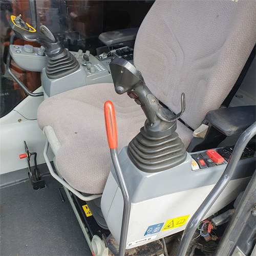 Wheel excavator Hitachi ZX145 WT-6: picture 22