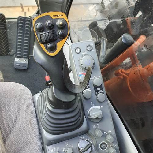 Wheel excavator Hitachi ZX145 WT-6: picture 28