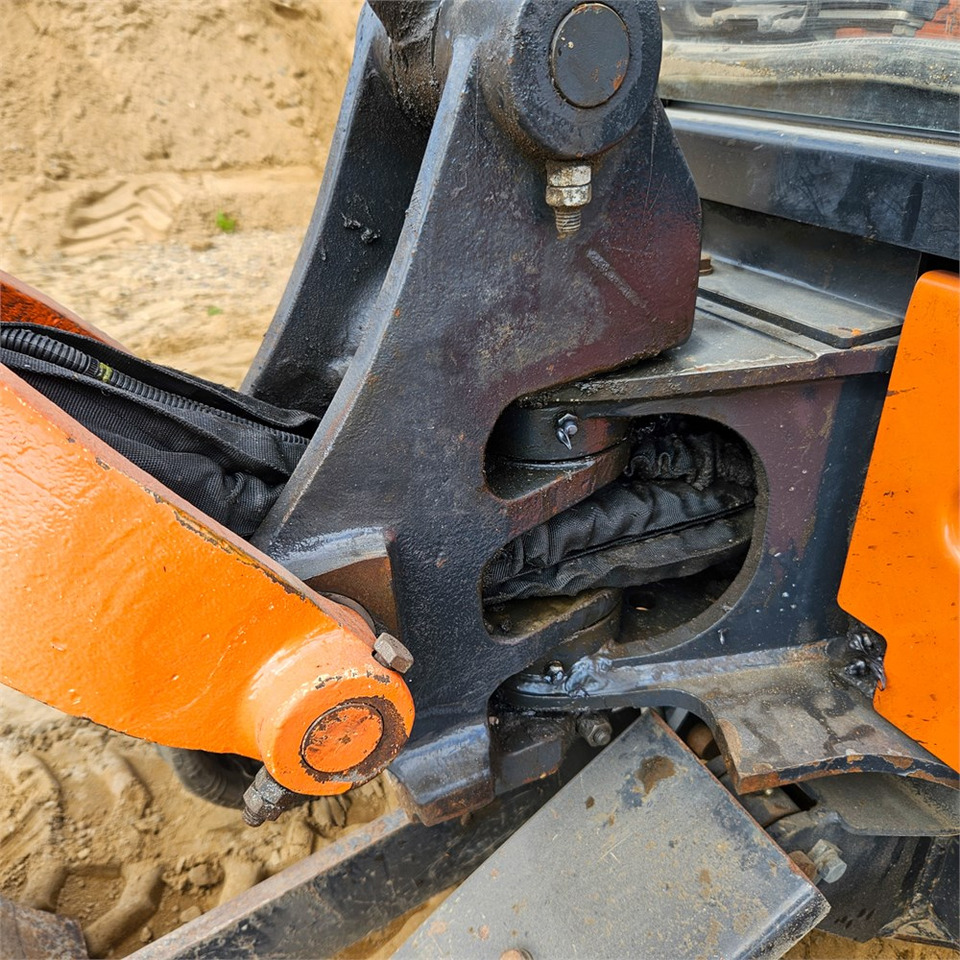 Hitachi ZX19-6 CR on lease Hitachi ZX19-6 CR: picture 20