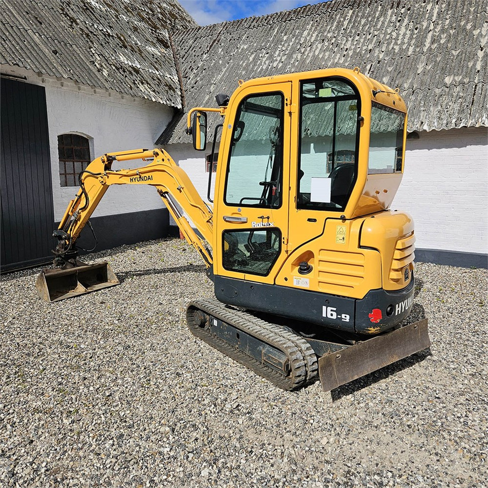 Hyundai Robex 16-9 - Mini excavator: picture 3 Hyundai Robex 16-9 - Mini excavator: picture 3