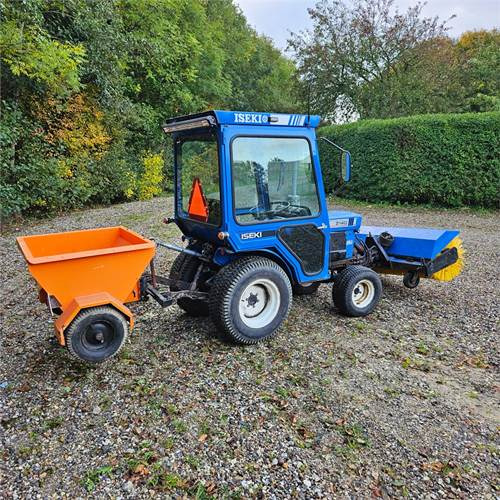 Iseki 2140 - Municipal tractor: picture 4 Iseki 2140 - Municipal tractor: picture 4