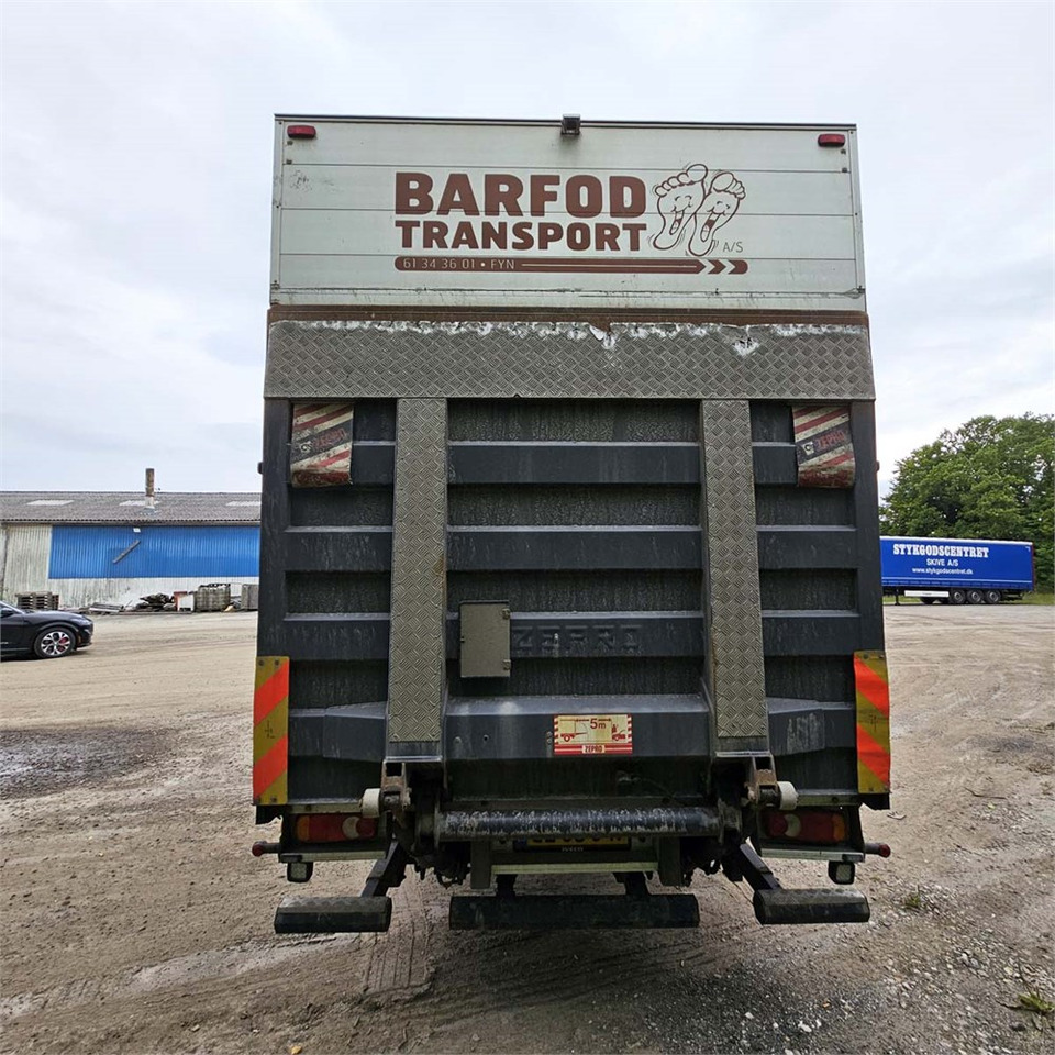 Iveco Eurocargo - Curtainsider truck: picture 3 Iveco Eurocargo - Curtainsider truck: picture 3
