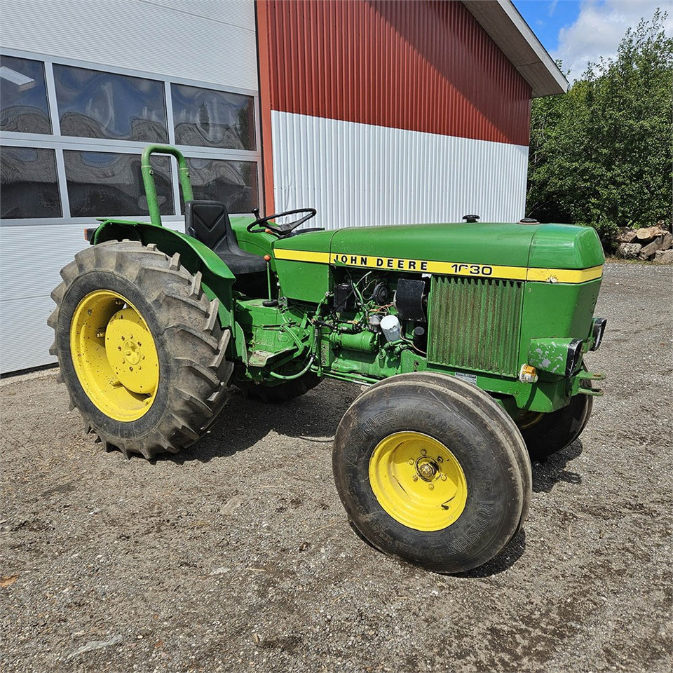 John Deere 1630 OU - Farm tractor: picture 1 John Deere 1630 OU - Farm tractor: picture 1