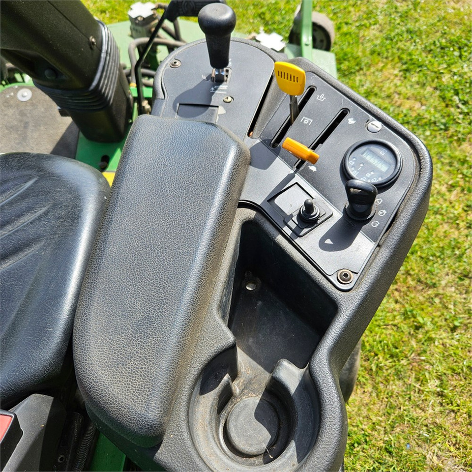 John Deere 2500B PrecisionCut on lease John Deere 2500B PrecisionCut: picture 11