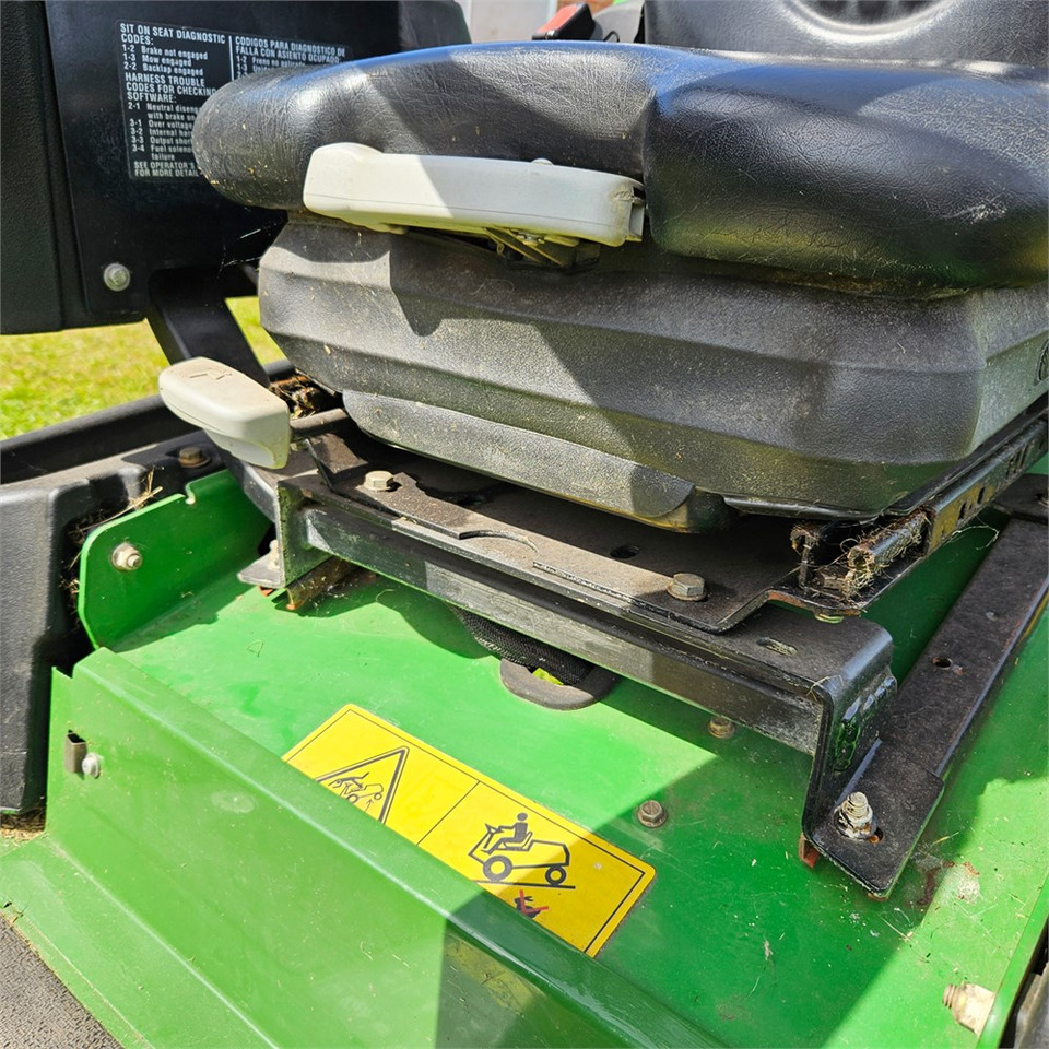John Deere 2500B PrecisionCut on lease John Deere 2500B PrecisionCut: picture 10