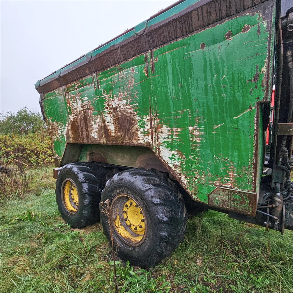 John Deere 500 III - Forwarder: picture 4 John Deere 500 III - Forwarder: picture 4