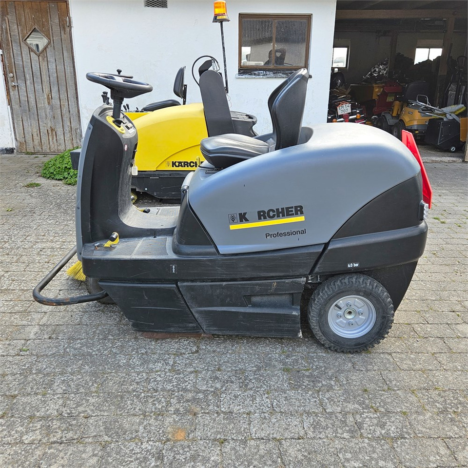 Kärcher Km 100/100 RG - Industrial sweeper: picture 1 Kärcher Km 100/100 RG - Industrial sweeper: picture 1