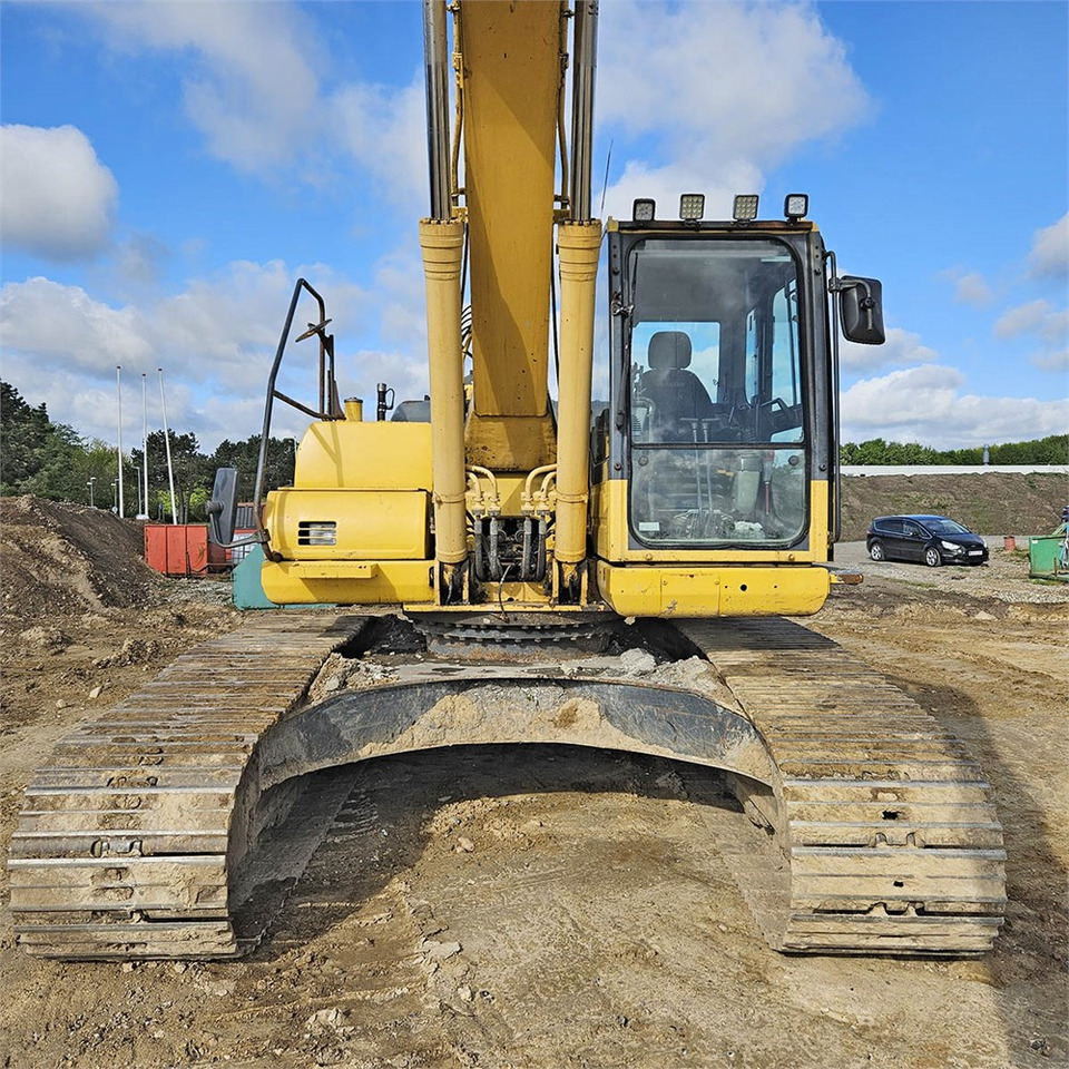 Crawler excavator Komatsu PC240 LC-8: picture 9