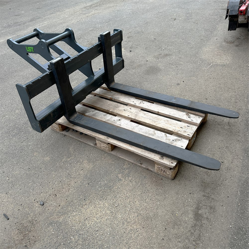 LST Pallet Fork Frame CBS45 - Forks: picture 4 LST Pallet Fork Frame CBS45 - Forks: picture 4