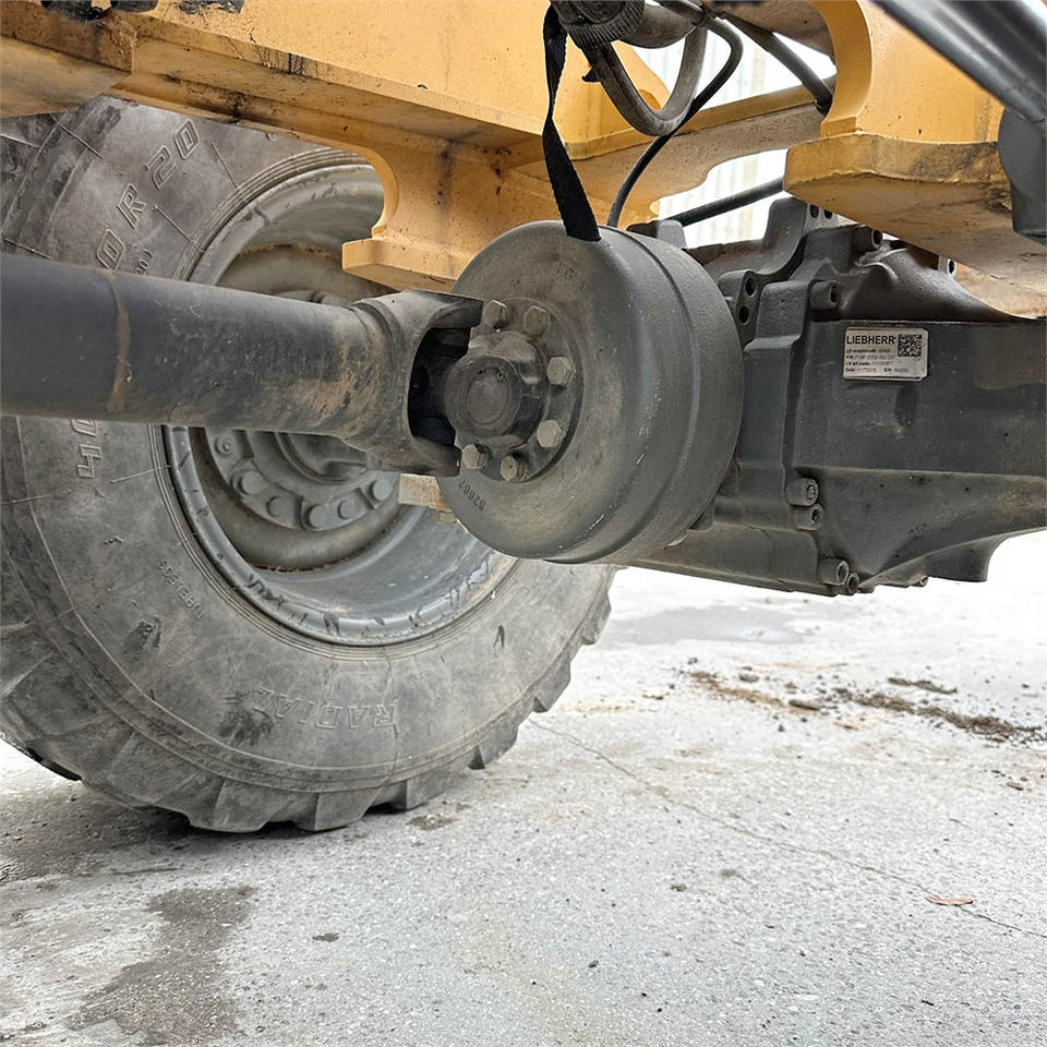 Wheel loader Liebherr L506C: picture 35