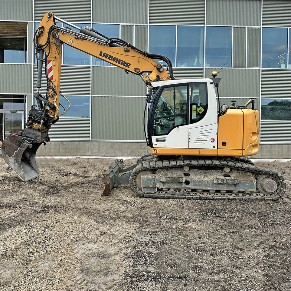 Liebherr R914 Compact Litronic - Mini excavator: picture 2 Liebherr R914 Compact Litronic - Mini excavator: picture 2