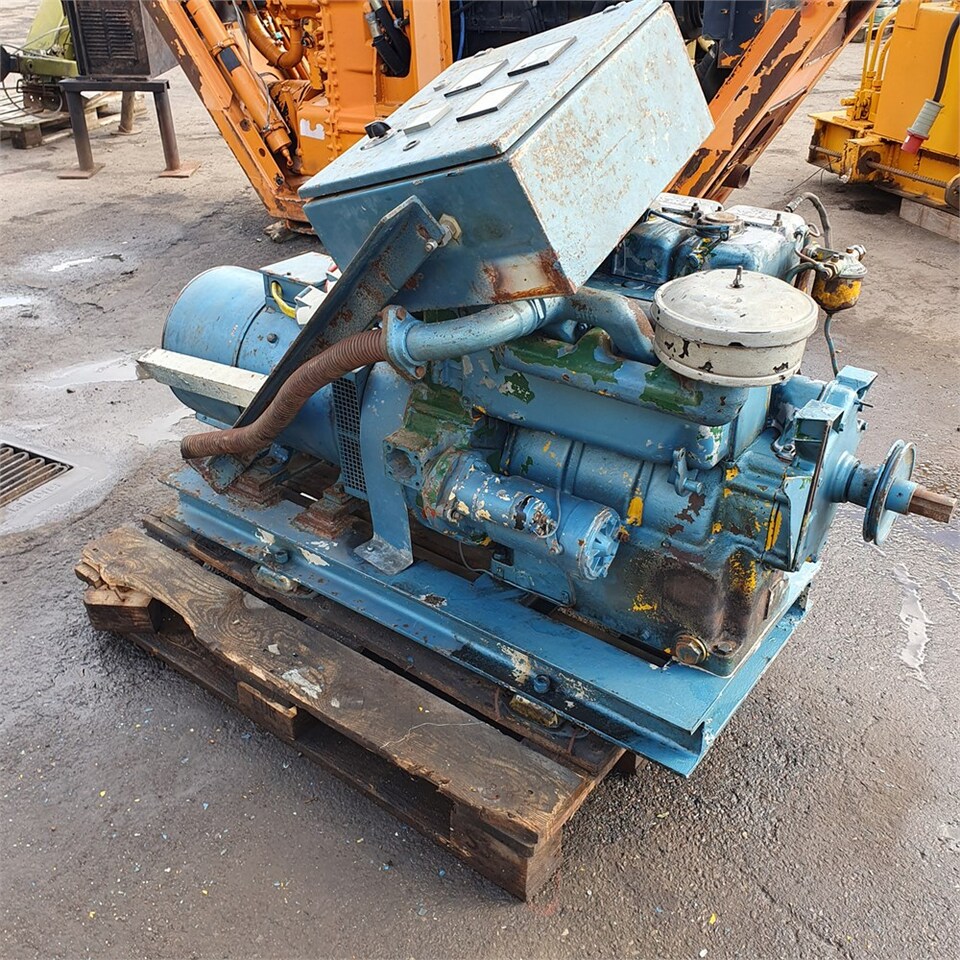 Lister 3 cyl. - Generator set: picture 4 Lister 3 cyl. - Generator set: picture 4