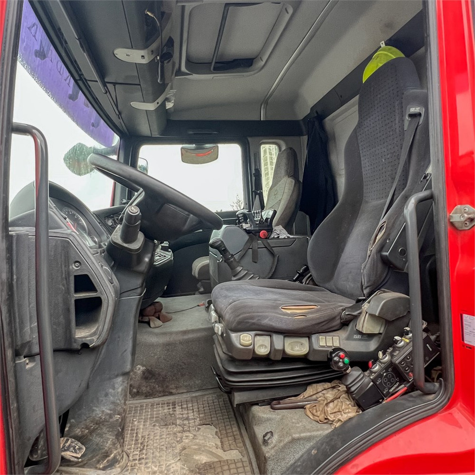 Tipper, Crane truck MAN TGA 8x4 Hydrodrive: picture 17 Tipper, Crane truck MAN TGA 8x4 Hydrodrive: picture 17