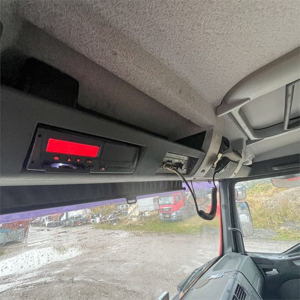 Tipper, Crane truck MAN TGA 8x4 Hydrodrive: picture 27 Tipper, Crane truck MAN TGA 8x4 Hydrodrive: picture 27