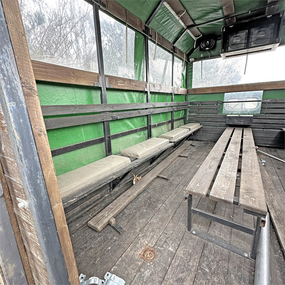 Curtainsider truck Magirus Deutz 125 A: picture 6