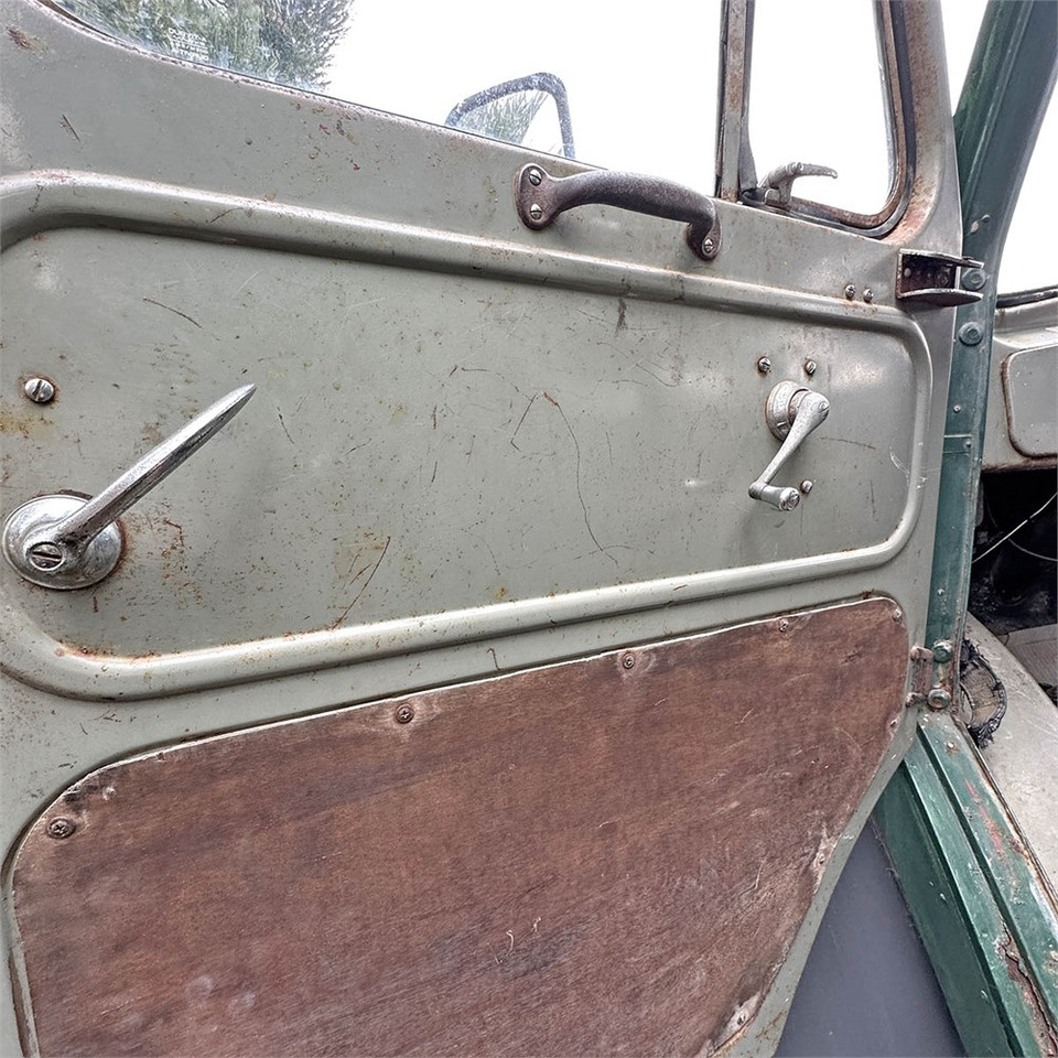 Curtainsider truck Magirus Deutz 125 A: picture 21
