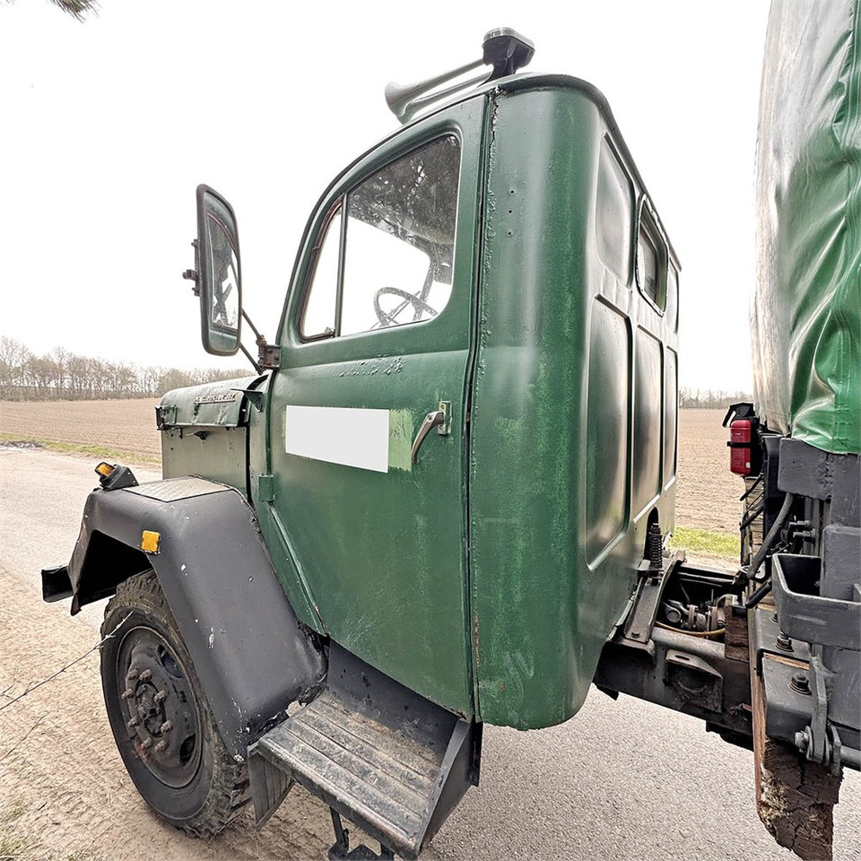 Curtainsider truck Magirus Deutz 125 A: picture 12