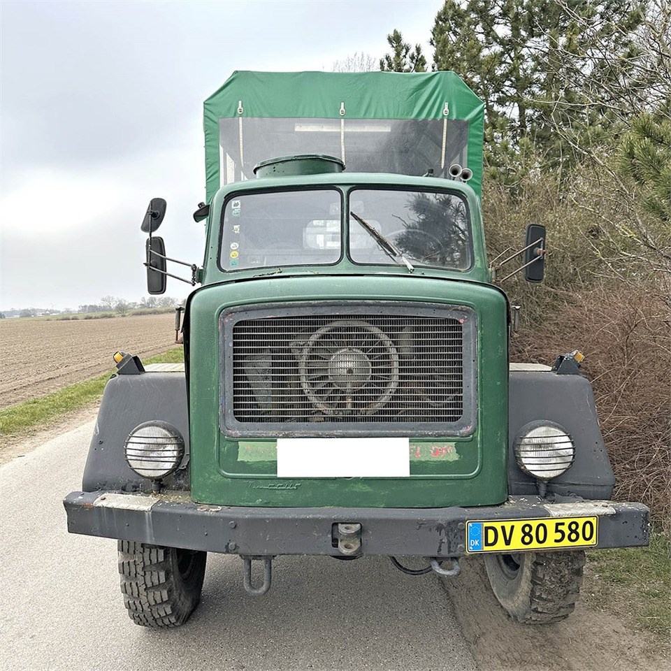 Curtainsider truck Magirus Deutz 125 A: picture 11