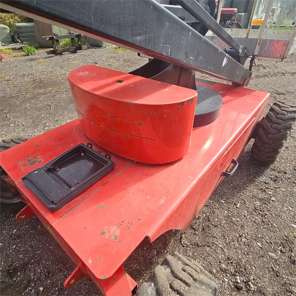 Articulated boom Manitou 100 AE: picture 17