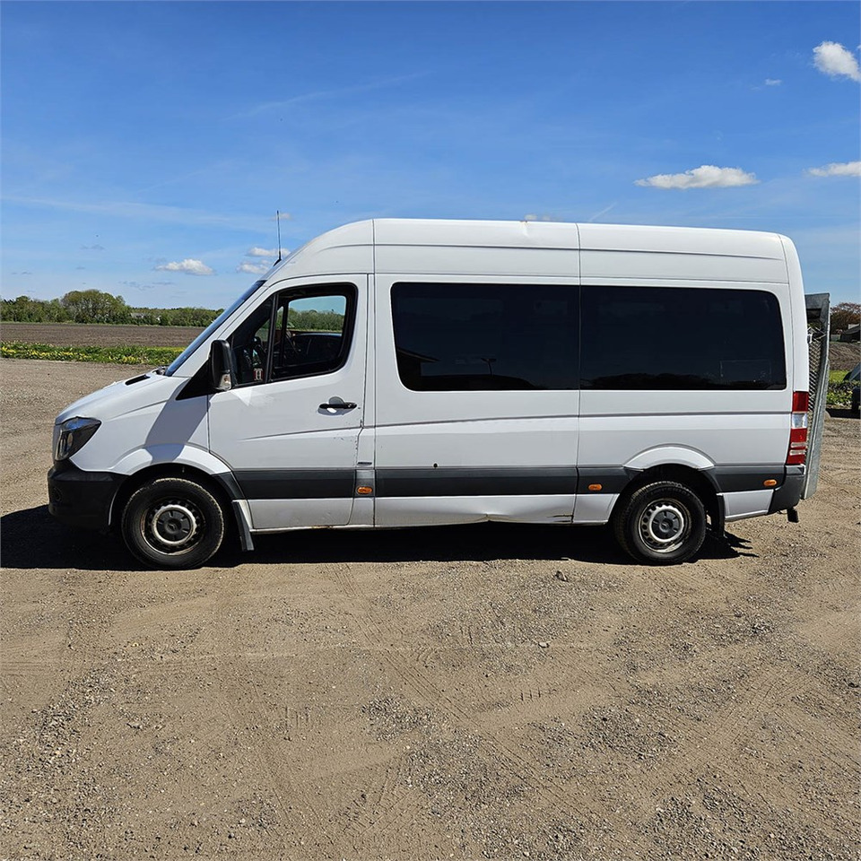 Mercedes Sprinter 316 CDI - Passenger van: picture 2 Mercedes Sprinter 316 CDI - Passenger van: picture 2