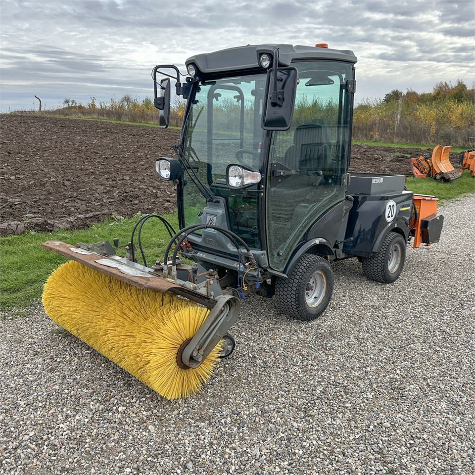 Kärcher MIC 34C Professioal - Municipal/ Special vehicle: picture 2 Kärcher MIC 34C Professioal - Municipal/ Special vehicle: picture 2