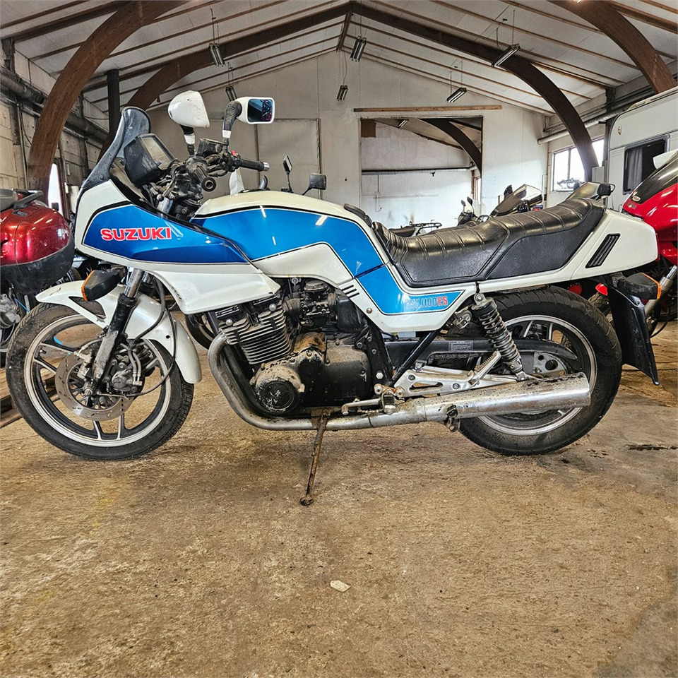 Suzuki GSX 1100 ES - Motorcycle: picture 2 Suzuki GSX 1100 ES - Motorcycle: picture 2
