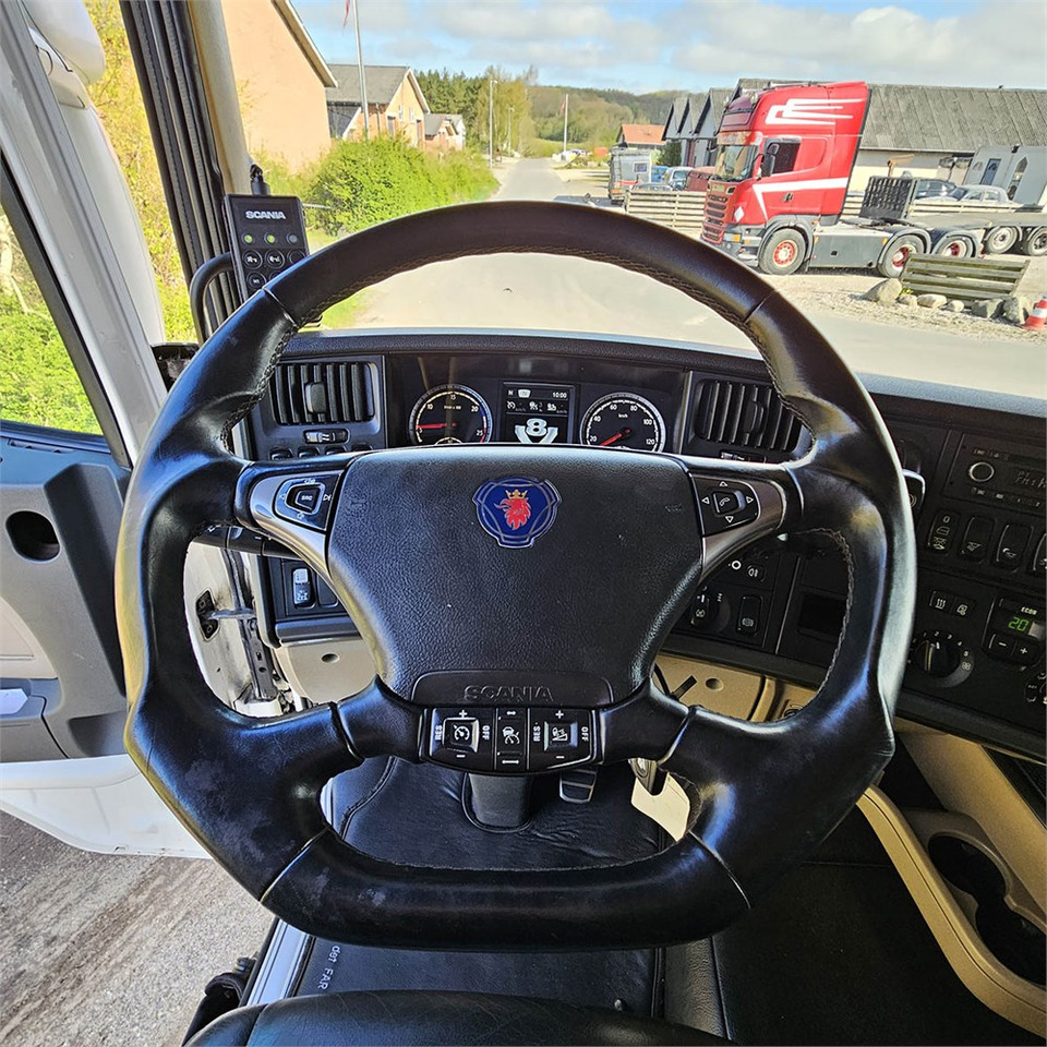Tractor unit Scania R 560 LA6X2 4MNB: picture 23
